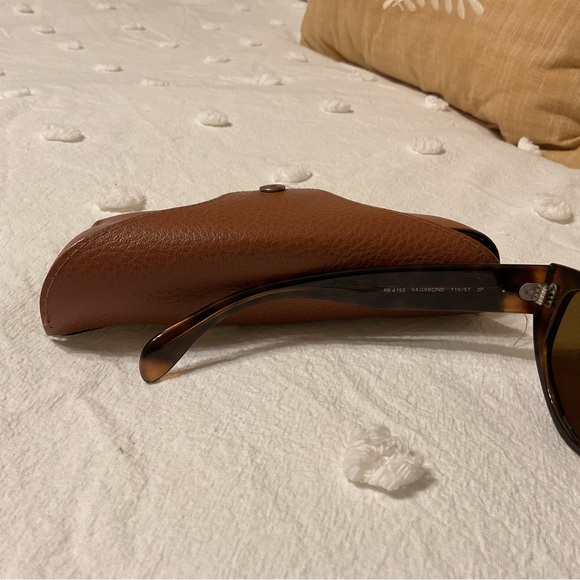 Ray-Ban Tortoise Sunglasses with Case - Picture 3 of 3